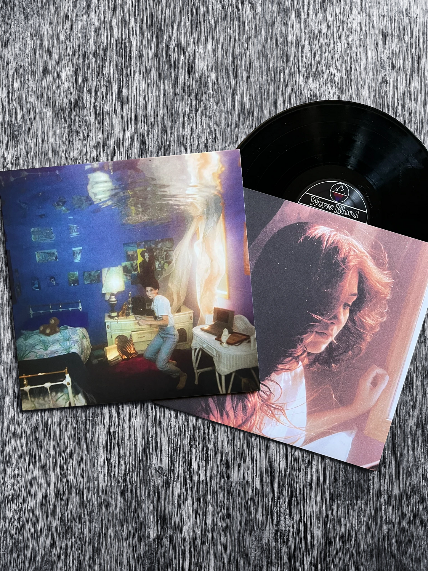 Weyes Blood: Titanic Rising - Black Vinyl Record